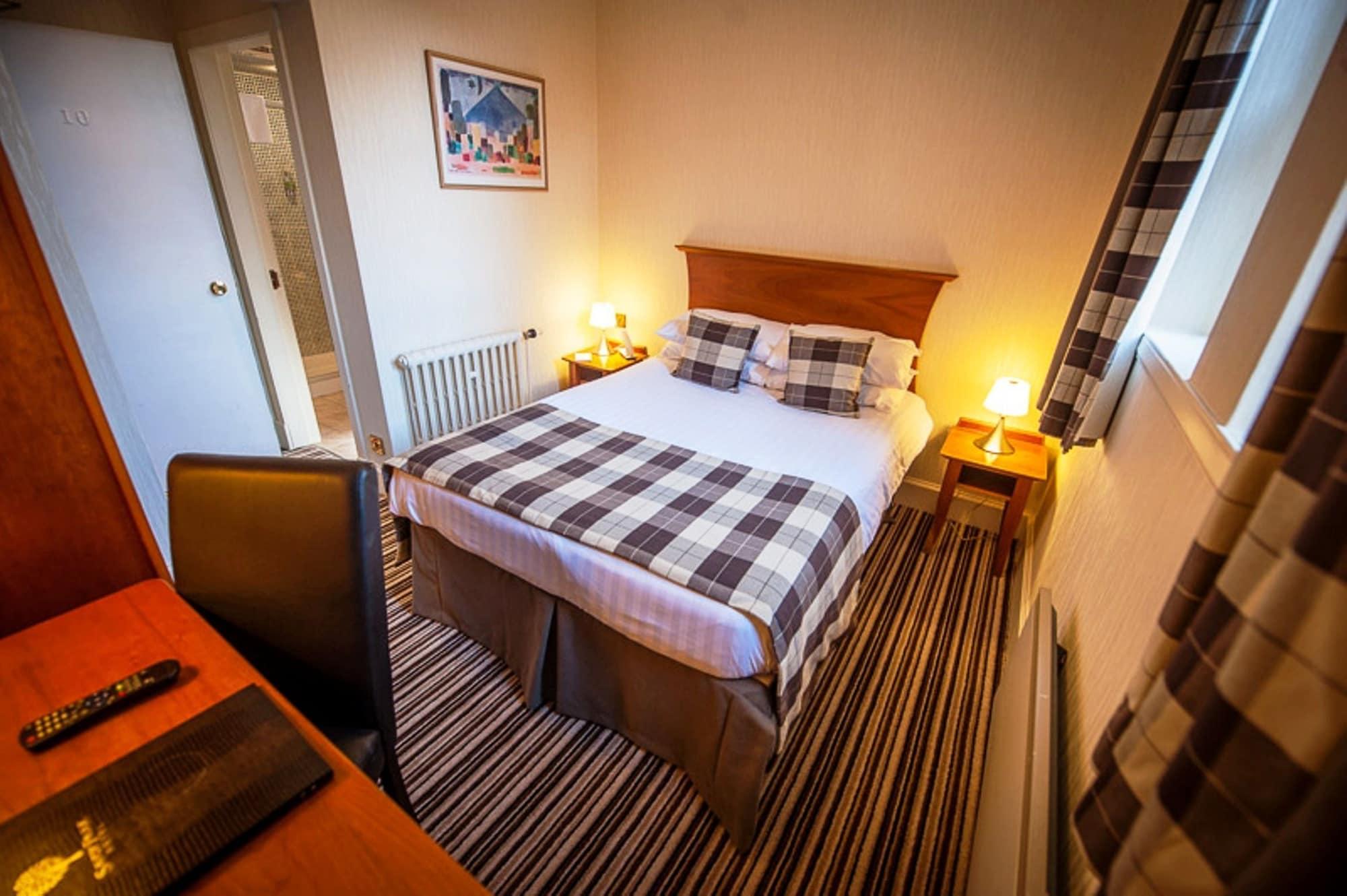 Savoy Park Hotel Еър Екстериор снимка